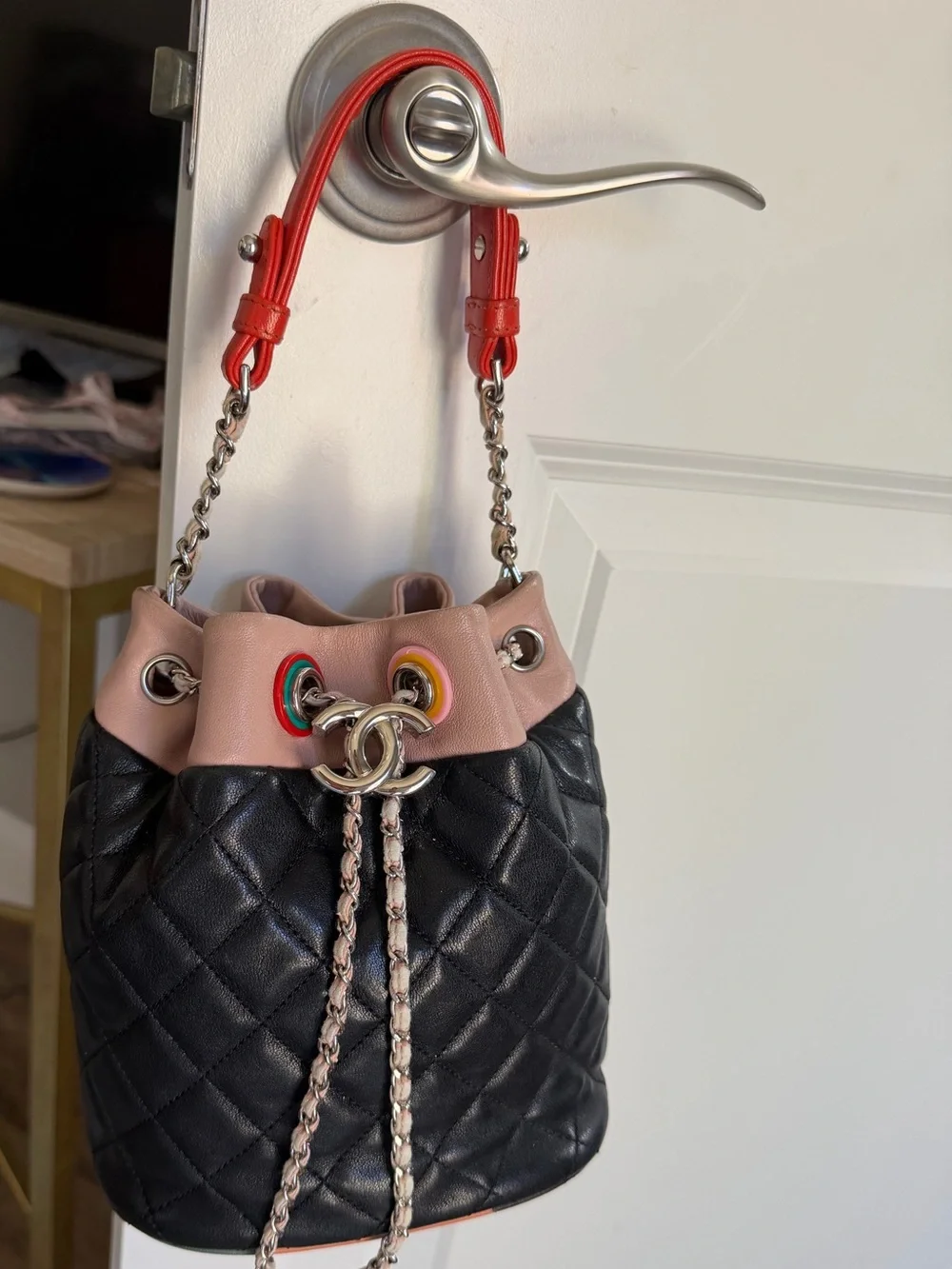 CHANEL bucket bag